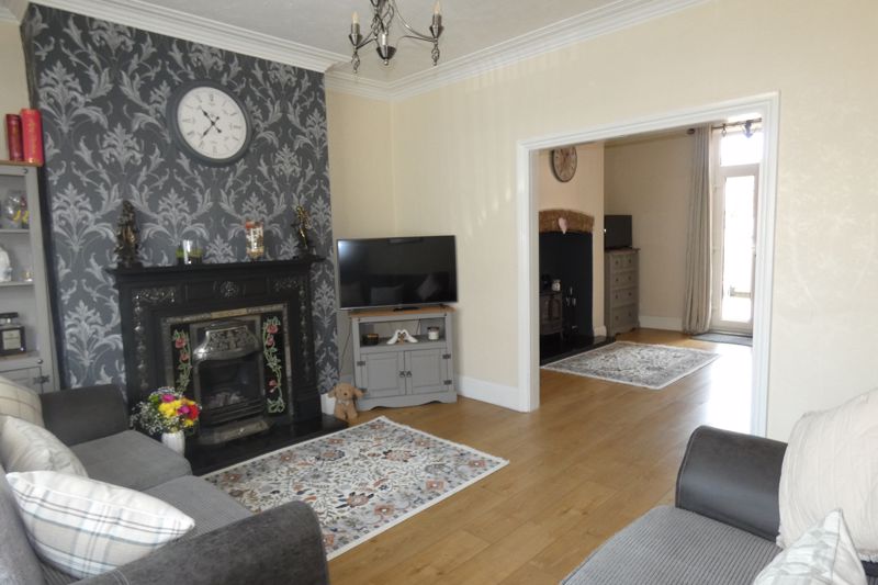 Lounge/Dining Room- click for photo gallery